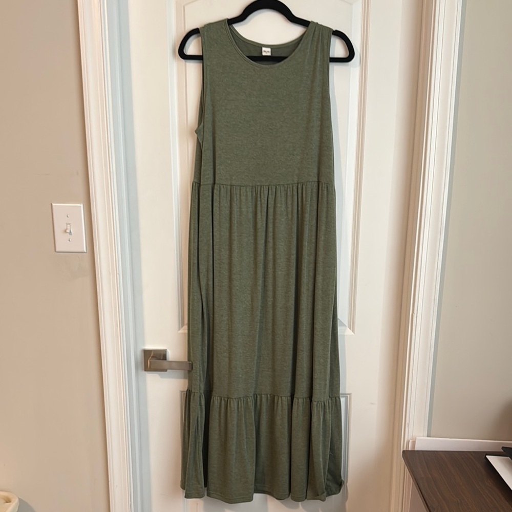 Sleeveless Olive Green Maxi Dress